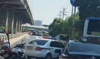 长沙大楼明火已被扑灭 长沙大楼明火已被扑灭